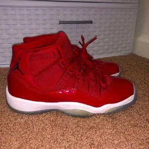 WORN ONCE Jordan 11 “Retro” ❤️